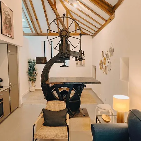 My Fair - Unique Rustic Near Principe Real * Lisbon